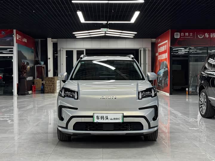 Фото 2 - GAC Aion V