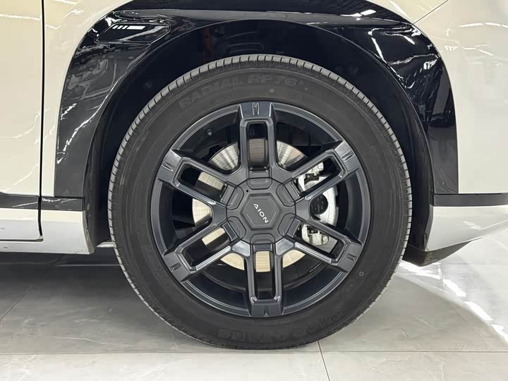 Фото 6 - GAC Aion V