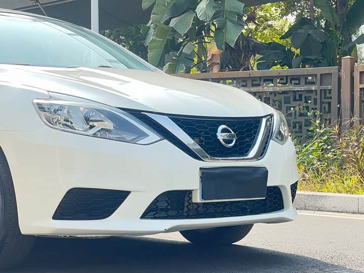 Фото 4 - Nissan Sylphy