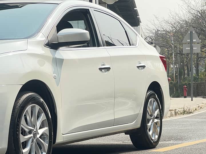 Фото 9 - Nissan Sylphy