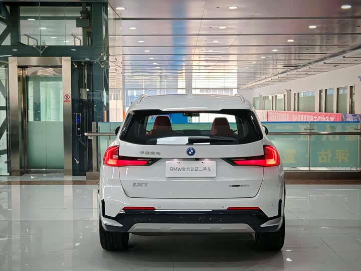 Фото 5 - BMW iX1