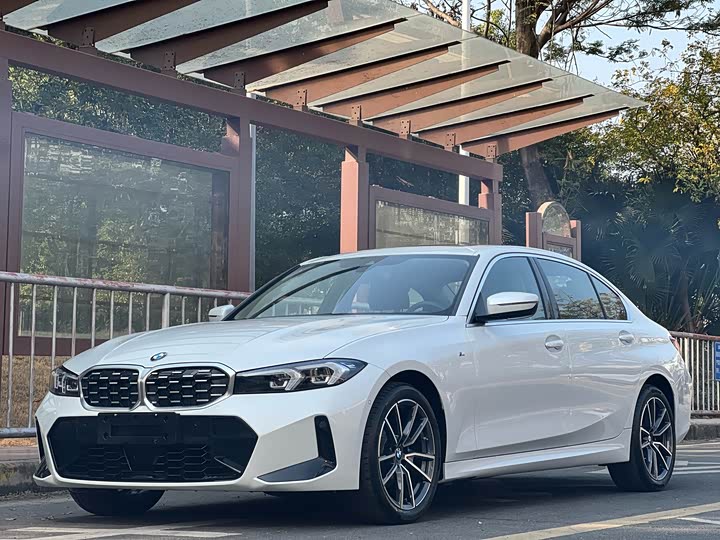 Фото 3 - BMW 3 Series