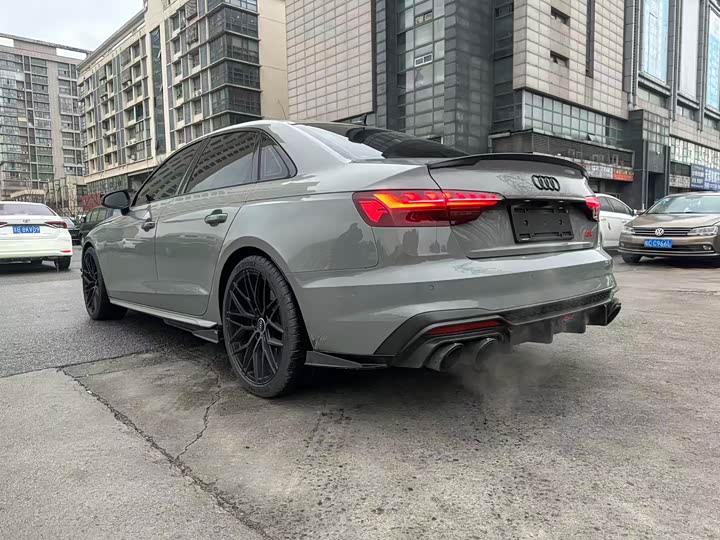 Фото 7 - Audi S4