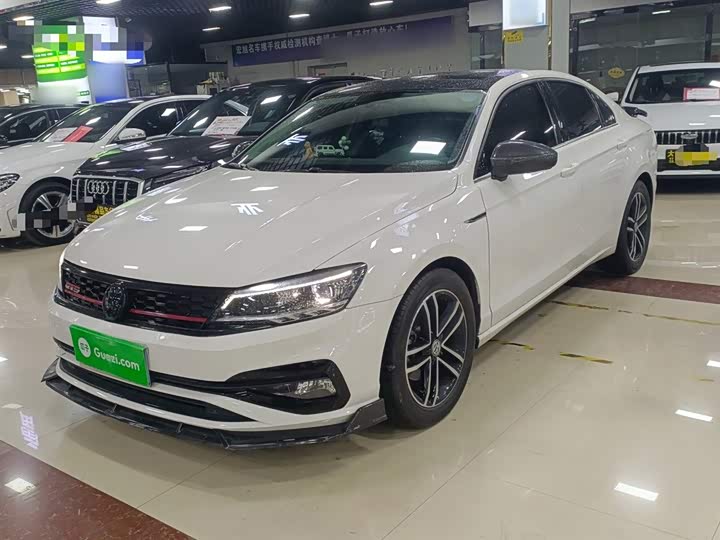 Фото 2 - Volkswagen Lamando L