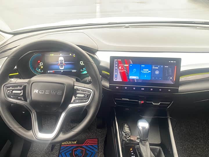 Фото 5 - Roewe i5