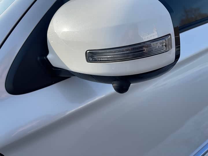 Фото 8 - Mitsubishi Outlander