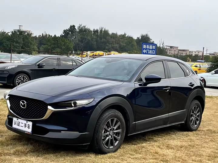 Фото 2 - Mazda CX-30