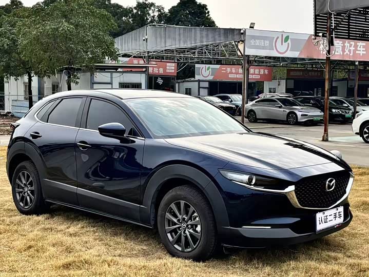 Фото 3 - Mazda CX-30