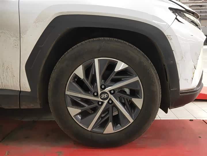 Фото 6 - Hyundai Tucson L