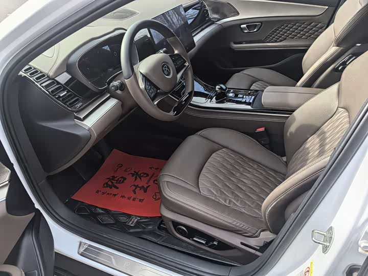 Фото 9 - BYD Han