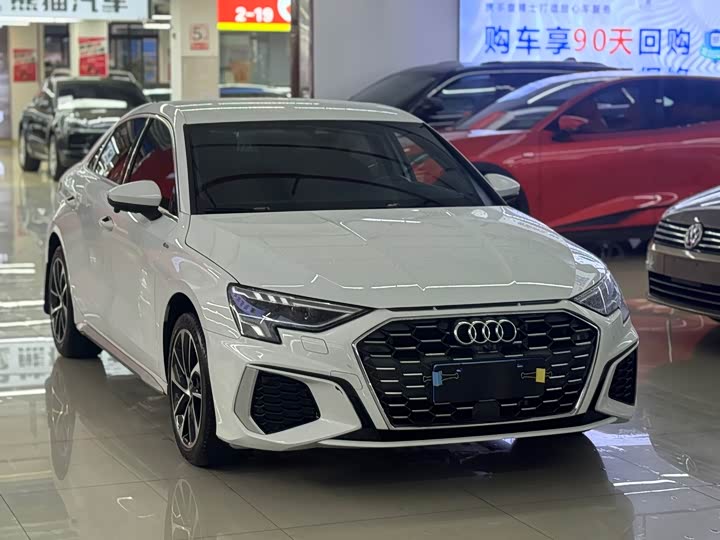 Фото 2 - Audi A3