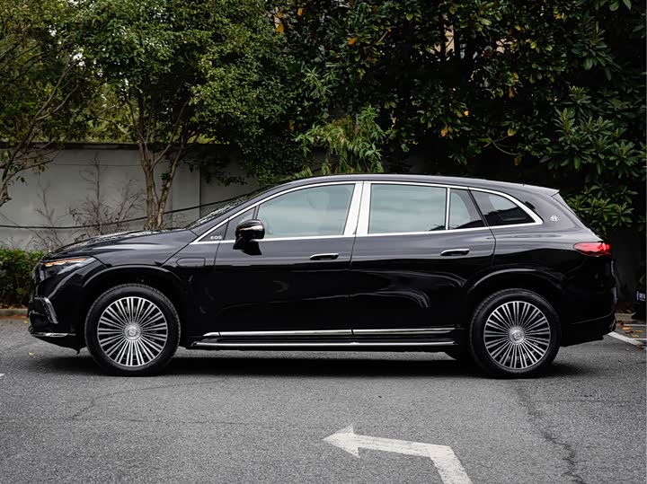 Фото 3 - Mercedes-Benz Maybach EQS SUV