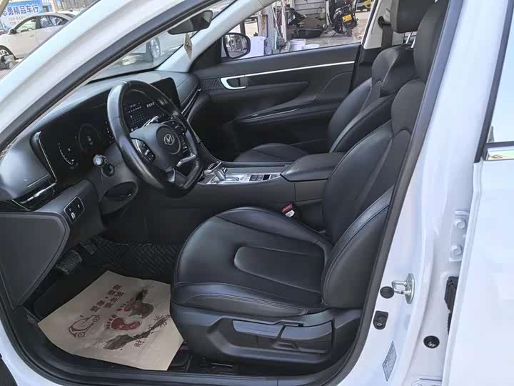 Фото 3 - Hyundai Mistra