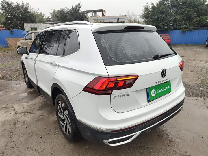 Фото 5 - Volkswagen Tiguan L Pro