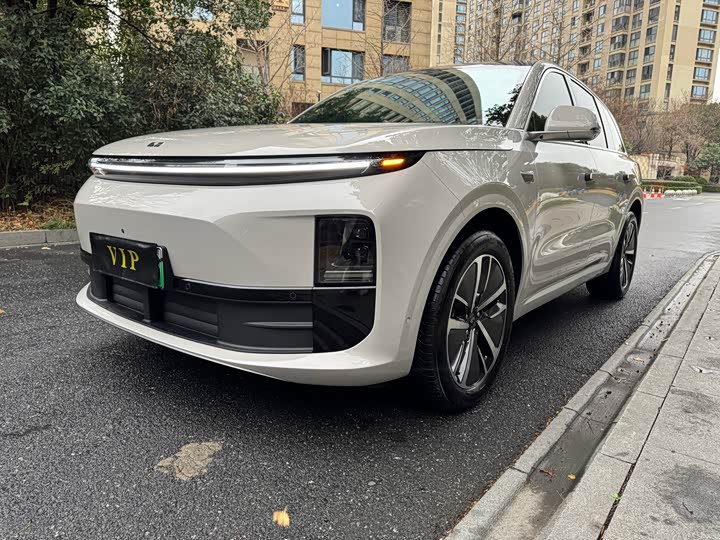 Фото 1 - LiXiang L6