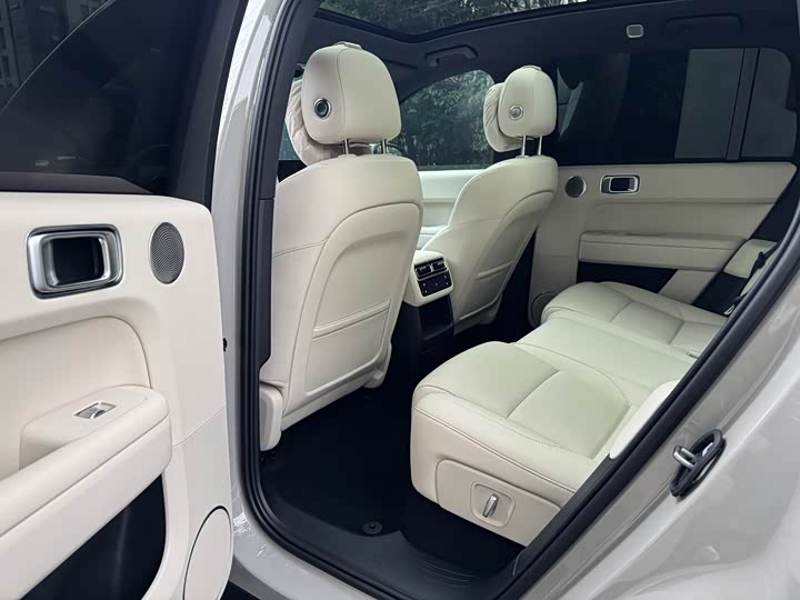 Фото 6 - LiXiang L6