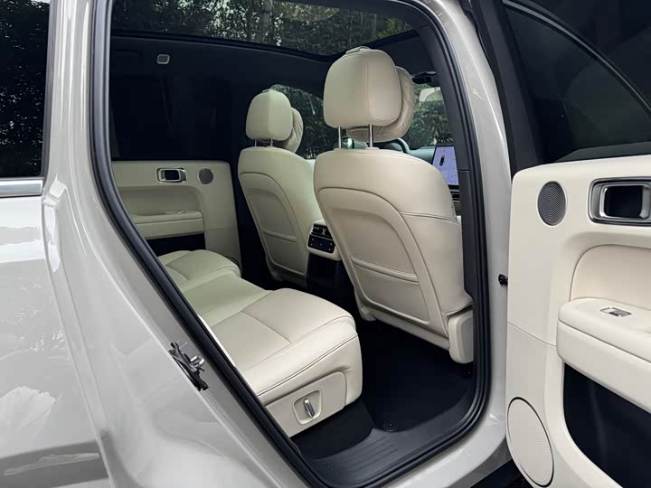 Фото 9 - LiXiang L6