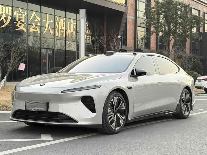 Фото 1 - Nio ET7