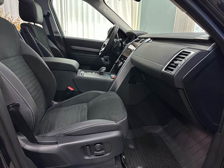 Фото 9 - Land Rover Discovery