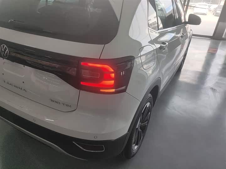 Фото 8 - Volkswagen Tacqua