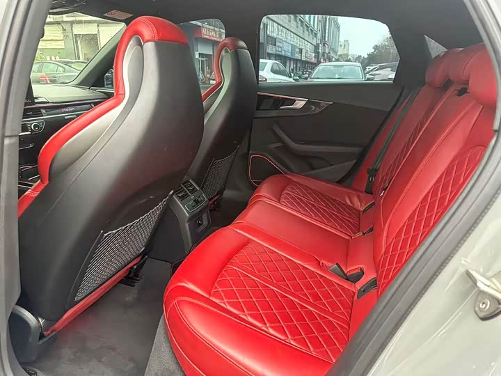 Фото 6 - Audi S4