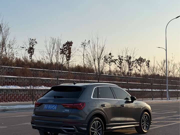 Фото 4 - Audi Q3