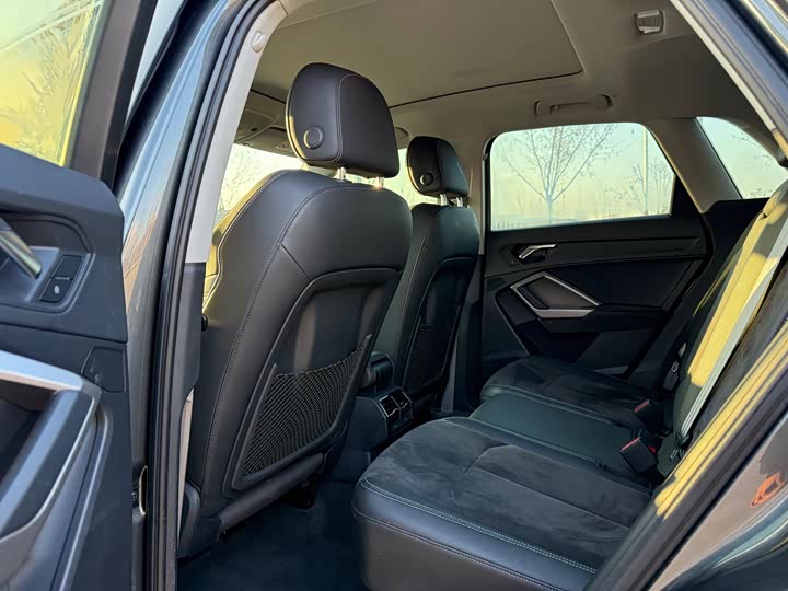 Фото 7 - Audi Q3