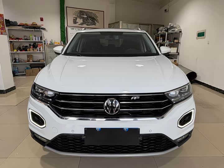 Фото 2 - Volkswagen T-Roc