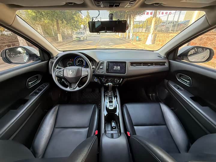 Фото 6 - Honda Vezel