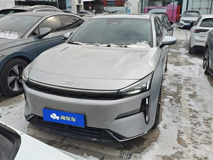 Фото 2 - Geely Galaxy L6