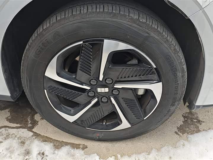 Фото 6 - Geely Galaxy L6