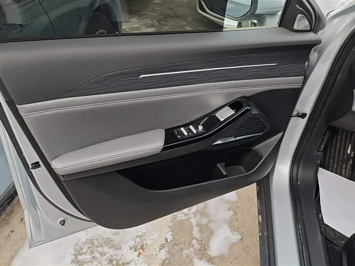 Фото 7 - Geely Galaxy L6