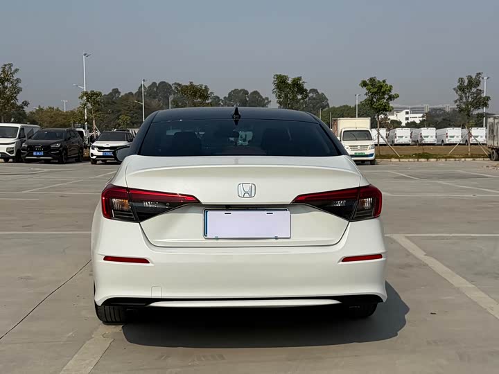 Фото 7 - Honda Civic