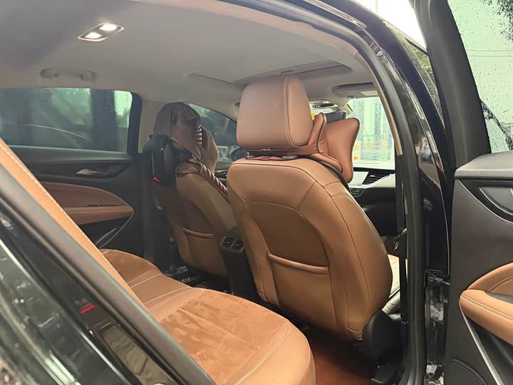 Фото 3 - Buick Regal