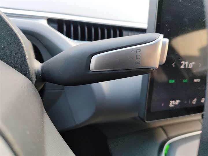 Фото 7 - XPeng Mona M03