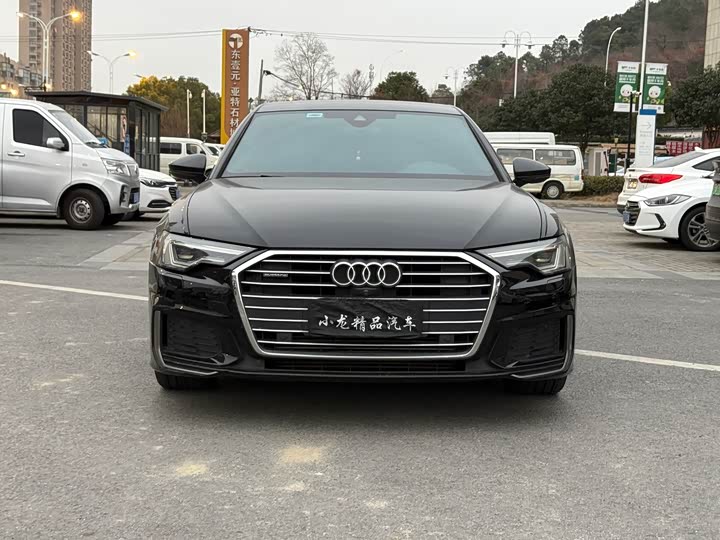 Фото 2 - Audi A6L