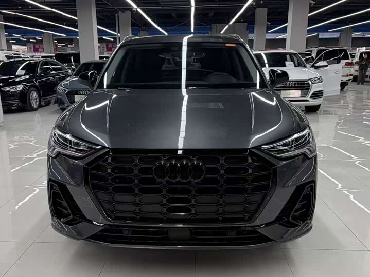 Фото 2 - Audi Q3