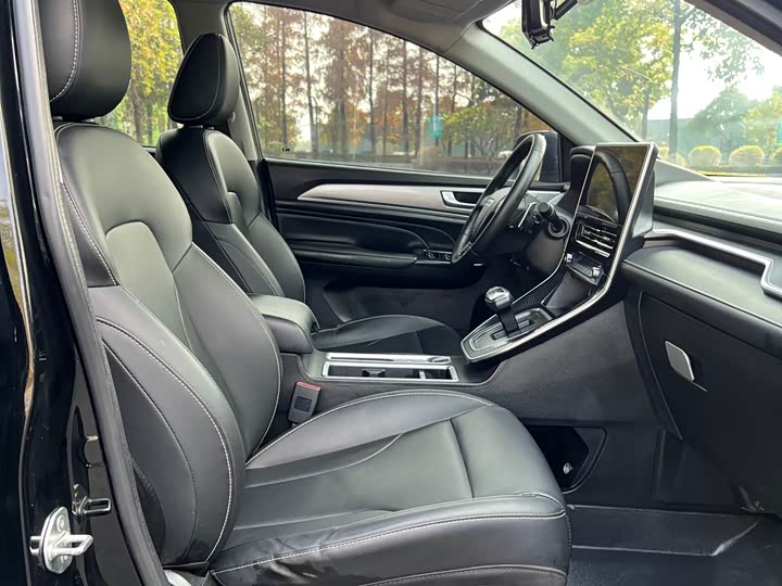 Фото 8 - Haval M6