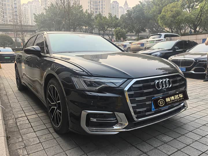 Фото 3 - Audi A6L