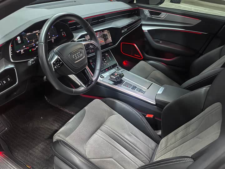 Фото 6 - Audi A6L