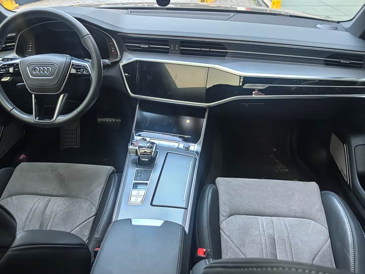 Фото 7 - Audi A6L