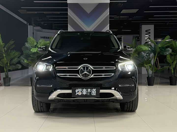 Фото 2 - Mercedes-Benz GLE-Class