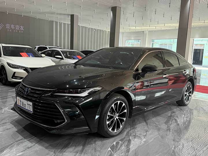 Фото 2 - Toyota Avalon