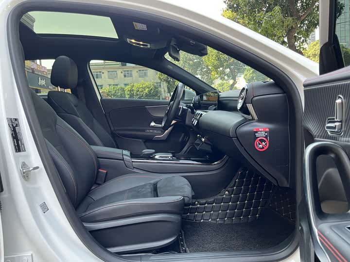 Фото 7 - Mercedes-Benz A-Class