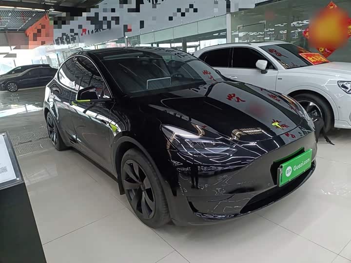 Фото 4 - Tesla Model Y