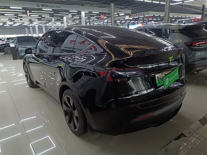 Фото 5 - Tesla Model Y