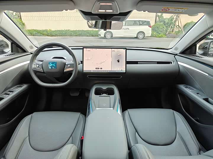 Фото 7 - XPeng Mona M03