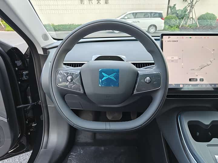 Фото 8 - XPeng Mona M03