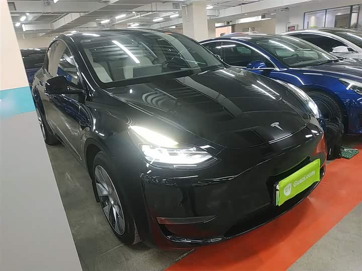 Фото 4 - Tesla Model Y