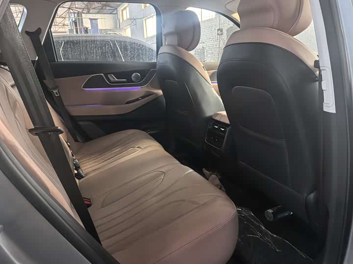 Фото 5 - Chery Tiggo 8L